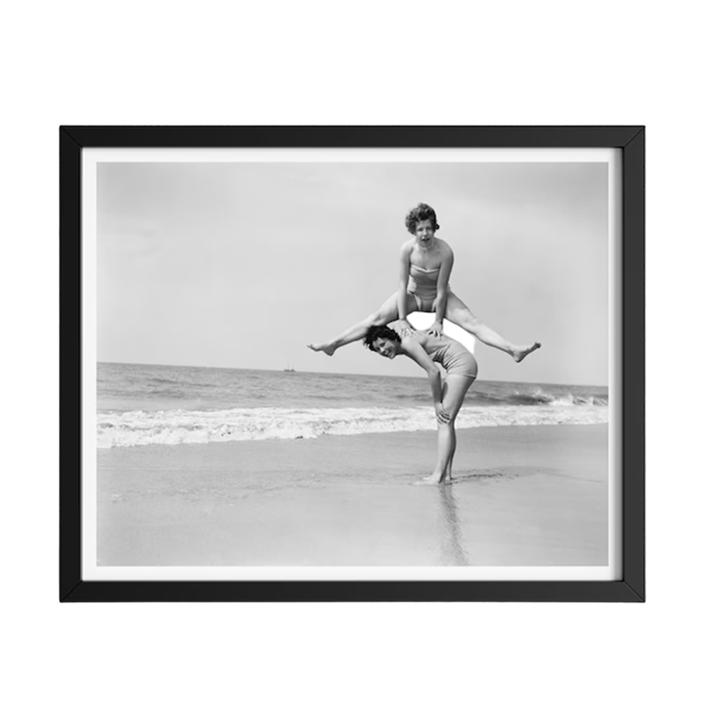 QUADRO VINTAGE CASAL DE MADEIRA 63X73CM