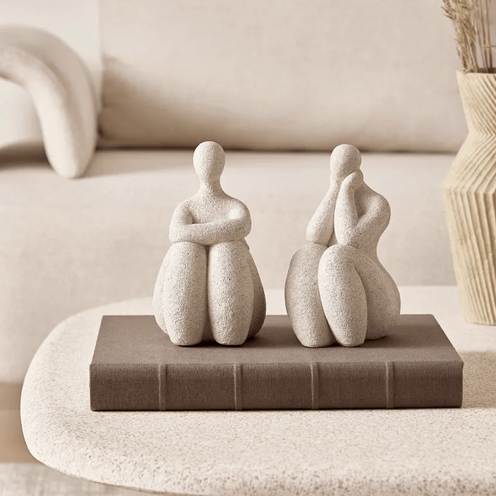 ESCULTURA MULHER II DE POLIRESINA 19CM