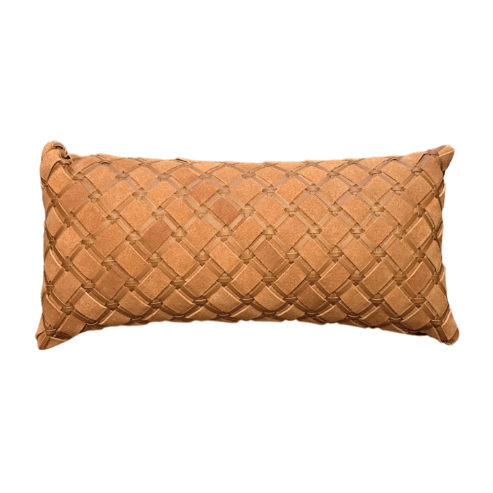 ALMOFADA GEOMÉTRICA MARROM DE COURO 50X25CM